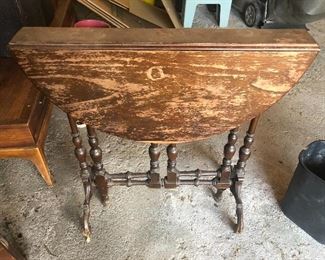 gate leg antique table for refinishing