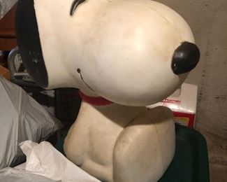 snoopy ( more snoopy items collection, not photographed)