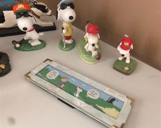 Snoopy golf figurines