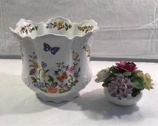 Aynsley Bone China https://ctbids.com/#!/description/share/236212