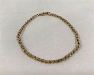 14K Gold Bracelet https://ctbids.com/#!/description/share/236317