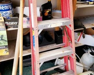 4-5 Foot Step Ladder