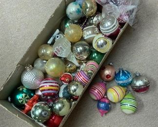 Lot of Vintage Ornaments