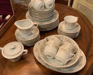 Happy Home Elegance Fine China