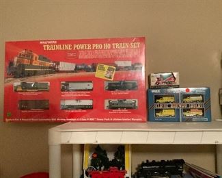 HO Trains