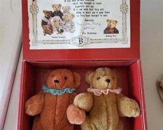 Bialoskys Bear Set with Letter of Authenticity 