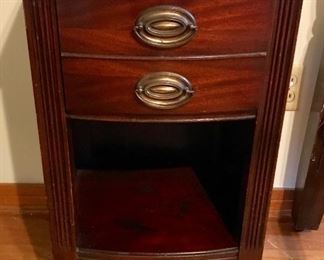 Duncan Phyfe style nightstand