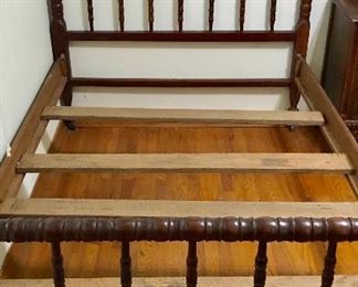 Vintage full-size spindle 4 poster bed