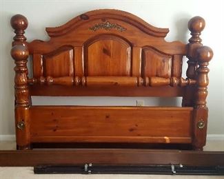 Queen Bedroom Set: Bed Frame