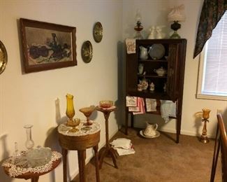 Beautiful Depression style Display cabinet