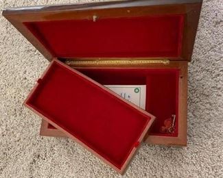 Italian Jewelry/music box