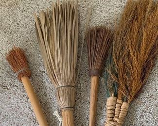 Asian hand broom