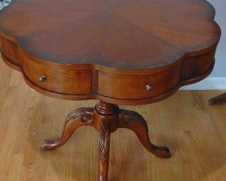 Cloverleaf Table