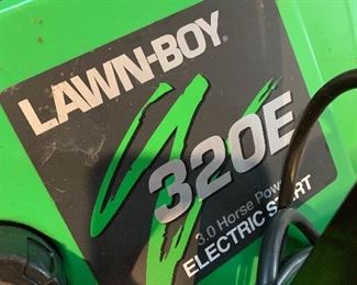 Lawn-Boy 320E Electric Start 3.0 horsepower snow blower 