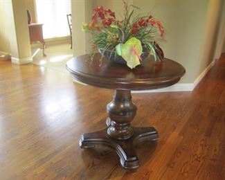 ROUND ENTRY TABLE