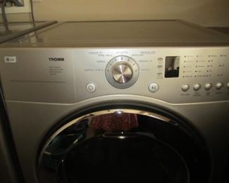 DETAIL OF WASHER AND DRYER