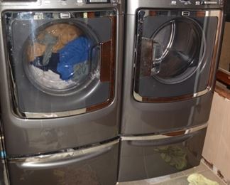 WOW Maytag Front Loader Washer and Dryer Set, Very Nice