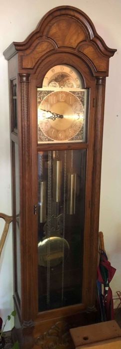 Howard Miller Grandfather Clock, Nice