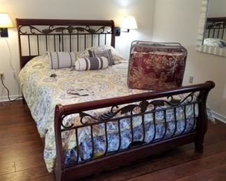 Queen Bed with Mechanical Mattress https://ctbids.com/#!/description/share/237185