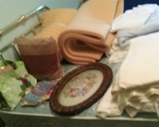 Bedding & Double-Bed