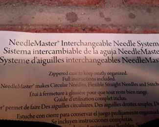 Boye NeedleMaster Interchangeable Needle system with zippered case.