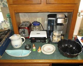 Kitchen item and small appliances