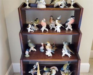 Nice Display Bookcase ful of BIRD figurines