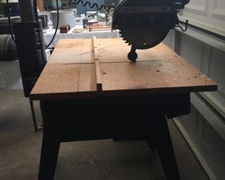 10" 2.5 hp radial saw with steel table frame.  A hobbyist's equipment.  excellent condition
