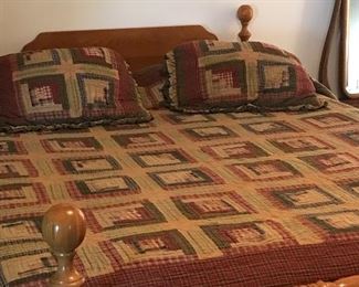 Full size bed ( head board/footboard ) no mattress