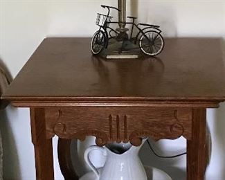 Nice oak side table , lamp and bowl and pitcher.