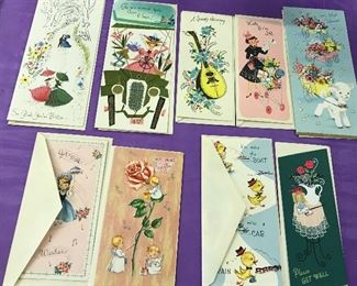 Vintage note cards and envelopes, box included