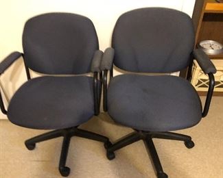 blue swivel office chairs