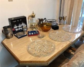 retro breakfast table and 2 chairs