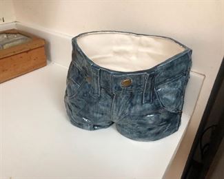 serious -hot pants planter - !!