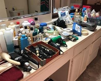 hh -toiletries and more WE ARE PACKED