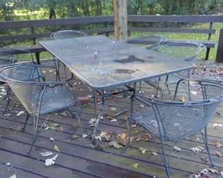 Patio table, 6 Chairs