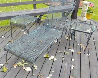 Patio lounge chair