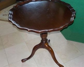 Pie Crust table