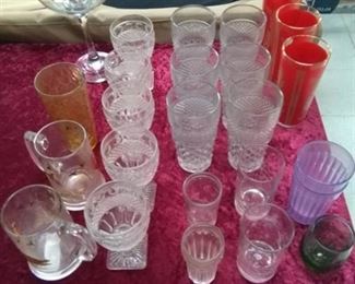 Vintage / Collectible/Tennessee Ernie Ford Drinking Glasses Lot