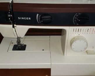 Singer Sewing Machine w/ Cabinet
