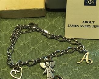 Excellent condition Avery Bracelet w/ 3 charms!