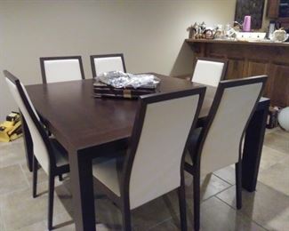 square contemporary table & 8 chairs