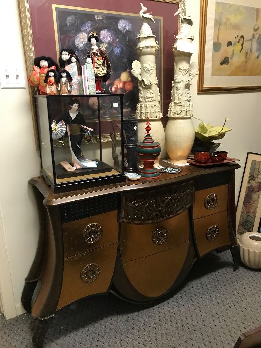 Outstanding designer chest