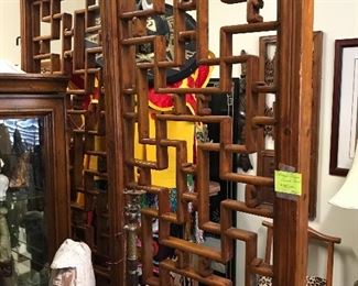 Chinese screen panels