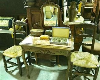Petite French dressing table
