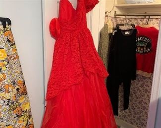 85- Vintage one-shoulder red formal dress