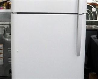 Frigidaire 18 Cu. Ft. Top Freezer Refrigerator, Model FFTR1814TW8, Manufactured 04-19, Powers On