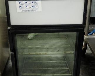 True Countertop Refrigerator Model GDM-05, Glass Door, 2 Shelves, 36.25"H x 24"W x 23.5"D, Powers On