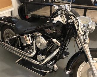 1999 Harley Davidson Fatboy. Model FLSTF. Converted from 5 to S/E 6 speed gear set during engine rebuild plus Vance and Hines Longshot Exhaust and new floating disk-brakes. Comes with detachable saddle bags and new rear seat pad.  