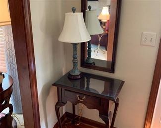 Ethan Allen cherry stand, mirror & decorator lamp.